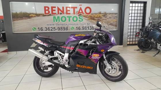 SUZUKI GSX-R750 